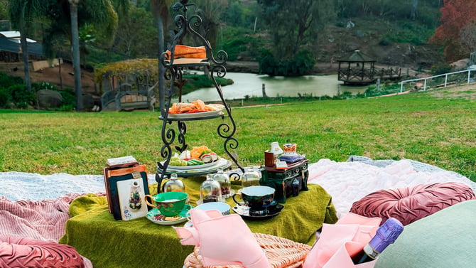 Lover’s Eden Couples Escape San Diego